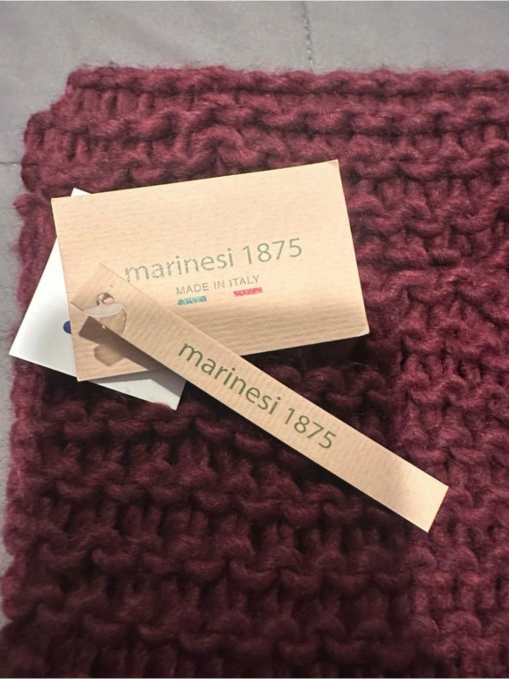 Marinesi 1875 Women's Burgundy Knit Scarf